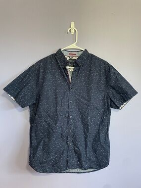 Denim & Flower Navy Speckled Short-Sleeve Button-Down Shirt